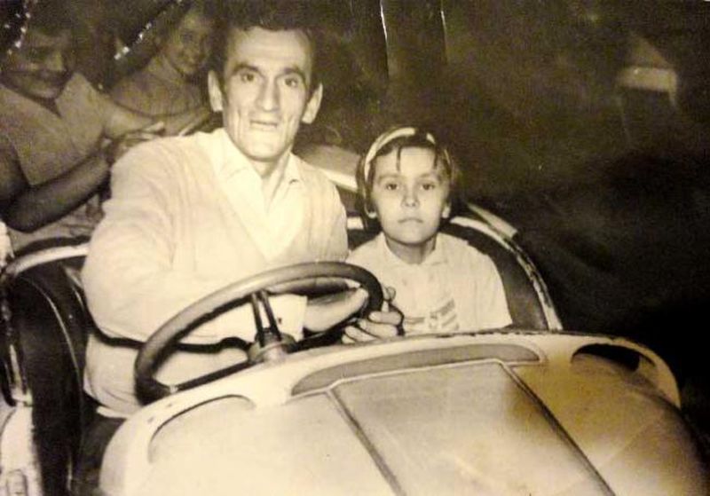 Puiu Calinescu, alaturi de fiica sa