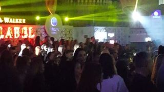 Gesturi romantice intre Ilie Nastase si Brigitte Sfat! Cum au fost surprinsi cei doi intr-un club din Mamaia