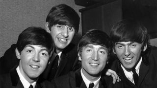Nevestele membrilor trupei Beatles au infiintat in Romania o fundatie de ajutorare a copiilor orfani