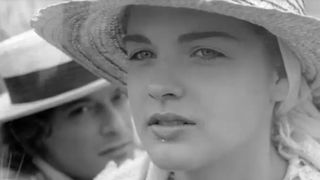 Mesaj emotionant al Manuelei Harabor, la 10 ani de la moartea lui Adrian Pintea: "Primul meu profesor de actorie, cel mai drag partener de film, prietenul meu. Zece ani de cand sufletul lui a zburat spre alte zari!"