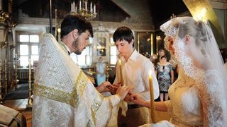 Nuntile nu se fac sambata. "Cum sa faci nunta in ziua mortilor si sa-ti mearga bine?", avertizeaza parintele Nicolae Tanase