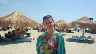 Maria Buza e una dintre cele mai bogate actrite din Romania! Ea are doua restaurante, o plaja la Mamaia si doua limuzine Mercedes!