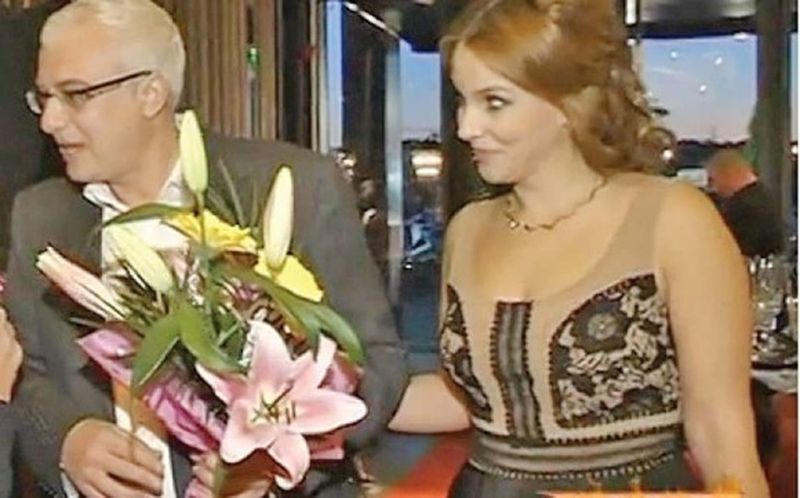 Solistul s-a afisat cu noua cucerire la nunta prietenului Gabriel Cotabita
