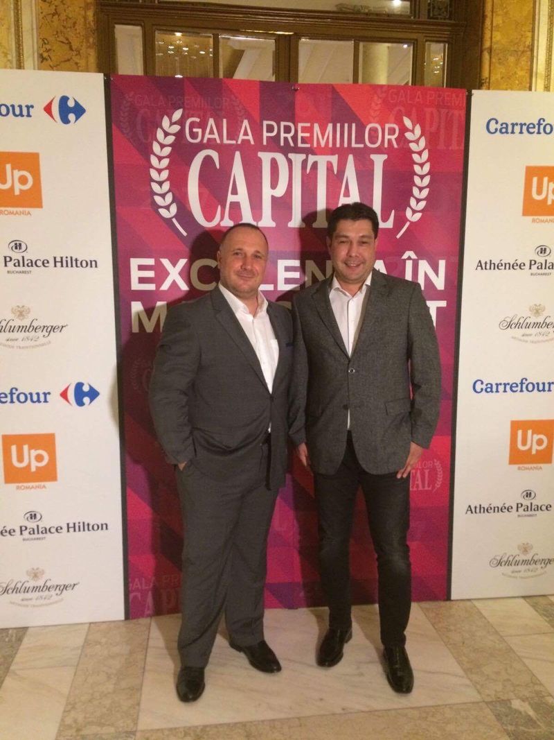 Domnul Ugur Yesil (Manager general Kanal D) alaturi de domnul Fatih Salis (Director Stiri si Productii Interne Kanal D)