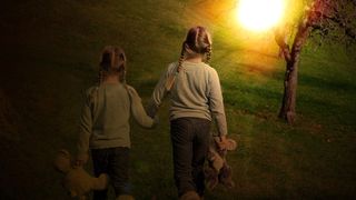 Si-au vandut fetitele unui prieten ca sa intretina relatii sexuale cu ele