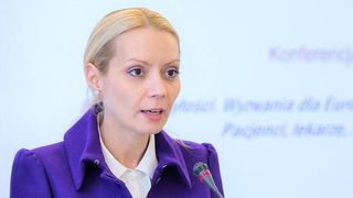 Cofetaria Dacianei Sarbu este o gaura financiara pentru sotia lui Victor Ponta! Desi europarlamentarul a investit 36.000 de euro, pierderile sunt de 100.000 de euro!