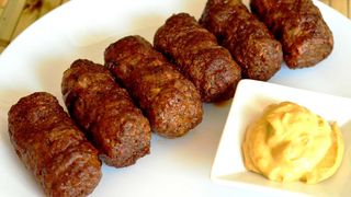 Cum sa faci mici fara bicarbonat, ca in Ardeal si Muntenia in secolul al XIX-lea. Iata care este ingredientul minune