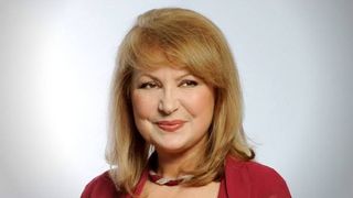 Tora Vasilescu le desfiinteaza pe actritele de la Hollywood: “Au niste reactii absolut sonate. Urla, incep sa rada necontrolat. Ele au onorarii de milioane de dolari, eu am pensia de 1.200 de lei de la teatru”