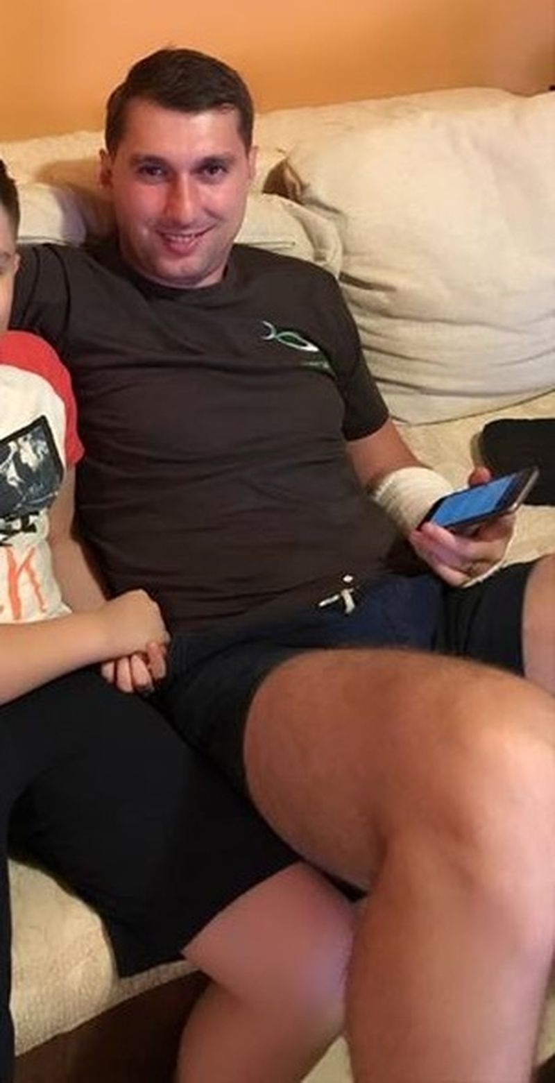 Andrei Ovidiu zambeste insa are dureri la mana