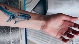 Un baiat de 15 ani s-a sinucis din cauza jocului "Balena Albastra". Parintii indurerati trag un semnal de alarma: "Verificati telefoanele copiilor"