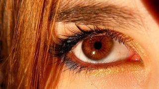 Ai ochii caprui? Sigur nu stiai asta depre tine! Ce au descoperit cercetatorii despre persoanele cu aceasta culoare a ochilor