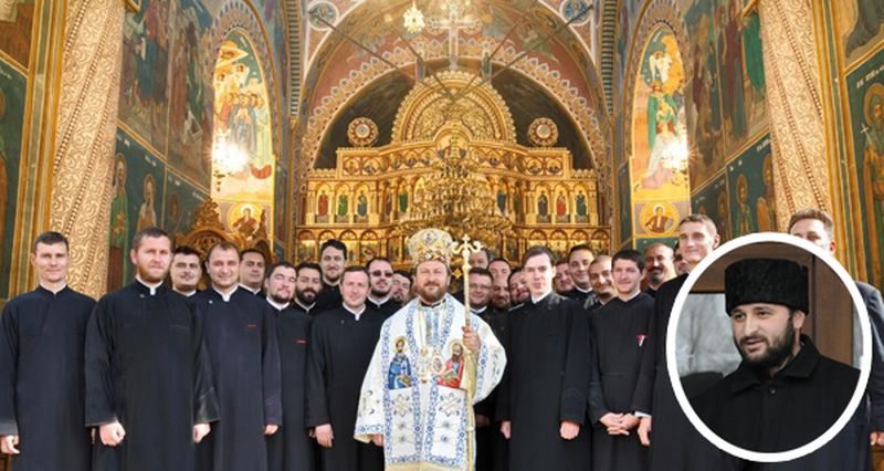 Episcopul Husilor, alaturi de corul Episcopiei, din care facea parte si preotul Ursac (in medalion)