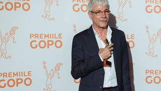 Gheorghe Visu s-a apucat sa picteze icoane! Uite cat de talentat este marele actor