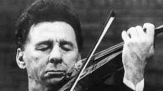 Cat s-a investit in mormantul maestrului Ion Voicu. Violonistul se odihneste la cimitirul Bellu.