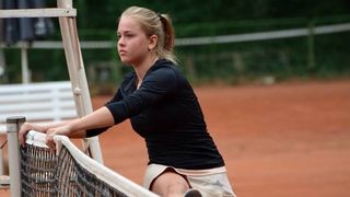 Tenismena romanca batuta de tatal ei la un turneu isi cere scuze parintilor: "Imi pare rau ca in ultima perioada am aruncat cuvinte usturatoare la adresa lor!"