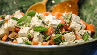 Beneficiile necunoscute ale branzei! Iata de ce trebuie sa consumi cat mai multa