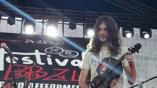 Fiul lui Mircea Dinescu vorbeste despre rasismul in muzica. Declaratii explozive despre "cei mai buni muzicieni&rdquo; din tara noastra