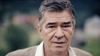 Actorul Dan Nutu povesteste cu umor ce ii mai spune lumea pe strada atunci cand il mai recunoaste: "Frumos caine aveti!"