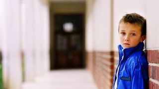 Prima zi de scoala, suferinta copiilor cu parintii plecati la munca in strainatate. &ldquo;In dimineata in care mama sa a plecat la munca in Italia, a fugit de la scoala&rdquo;