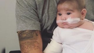 Un fotbalist celebru, mesaj sf&acirc;şietor către băieţelul său bolnav: &rdquo;Dacă lumea crede că nu eşti suficent de bun, MINTE! Reprezinţi cel mai frumos lucru ce a putut să mi se &icirc;nt&acirc;mple!&rdquo;