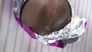 Un copil de 3 ani a murit din cauza unui ou de ciocolata cu surprize. Cum a fost posibila asa o asemenea tragedie