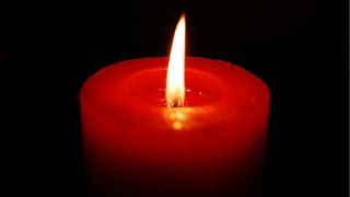 Doliu in lumea muzicii! Un indragit cantaret a murit din cauza cancerului