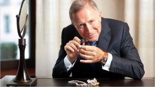 Povestea fabuloasa a romanului care a cumparat cel mai scump diamant din lume, cu 45 de milioane de euro! Laurence Graff, a carui mama s-a nascut la Botosani, are o avere de 4,6 miliarde de dolari!