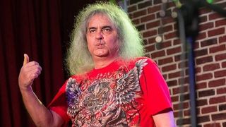 Lovitura pentru Cristi Minculescu! Cine i-a luat locul, ca invitat special in Iris pentru spectacolul aniversar - 40 de ani de la infiintarea trupei