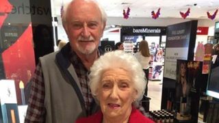 Gestul impresionant facut de acest barbat pentru sotia lui care va ramane curand fara vedere