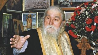 Parintele Cleopa: "Nimic rau nu o sa te atinga, daca le ai. Pot veni toti dracii din Iad ca nu au ce-ti face"! Iata care sunt