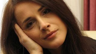 Detalii infioratoare despre Madalina Manole! Cantareata, marcata de batai, scandaluri si infidelitati. "A pus mana pe chitara si a rupt-o pe spinarea sotiei"