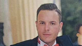 Mama politistului mort in fruntea coloanei lui Gabriel Oprea: "Incercam sa traim printre oameni dar suntem in agonie"