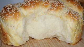 Painica de casa ca pe vremea bunicii! Incearca reteta asta si nu vei regreta