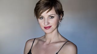 Fosta amanta a unui candidat la Presedintia Romaniei da lovitura la Hollywood! Elena Beuca lanseaza peste o saptamana, in SUA, un lung-metraj ultra-premiat