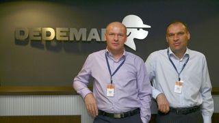 Ea e mostenitoarea imperiului de peste 1 miliard de euro al familiei &bdquo;Dedeman&rdquo;! Dupa ce isi va termina studiile la Cambridge, frumoasa Karina Paval se va intoarce sa preia afacerea!