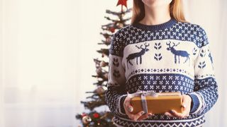 Ce cadouri vor barbatii in functie de zodie? Afla cum il poti impresiona de Craciun