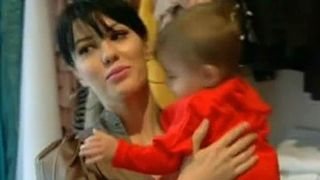 Iulia si Anais Sabbagh, ajutoarele lui Mos Craciun. Ce surpriza inedita i-au pregatit celebrului jurnalist, Christian Sabbagh