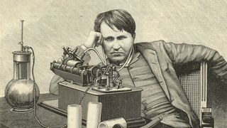 Cuvantul "alo" a fost gaselnita lui Thomas Edison, desi Graham Bell, inventatorul telefonului, incercase varianta "ahoe" pentru deschiderea unei discutii intr-o convorbire