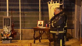 Omagiu emotionant al pompierilor din Tenerife pentru fratele Ancutei Carcu! Tony a murit la 36 de ani intr-un accident de circulatie