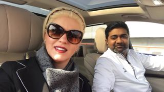 Romanca miliardara din India deschide o fabrica de bauturi racoritoare! Cum arata investitia Ancai Verma