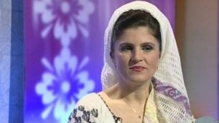 O celebra interpreta de muzica populara, urmarita de un blestem cumplit! A pierdut trei copii, insa nu renunta: “Mi-am dorit mai multi copii, dar nu a mai fost timp”