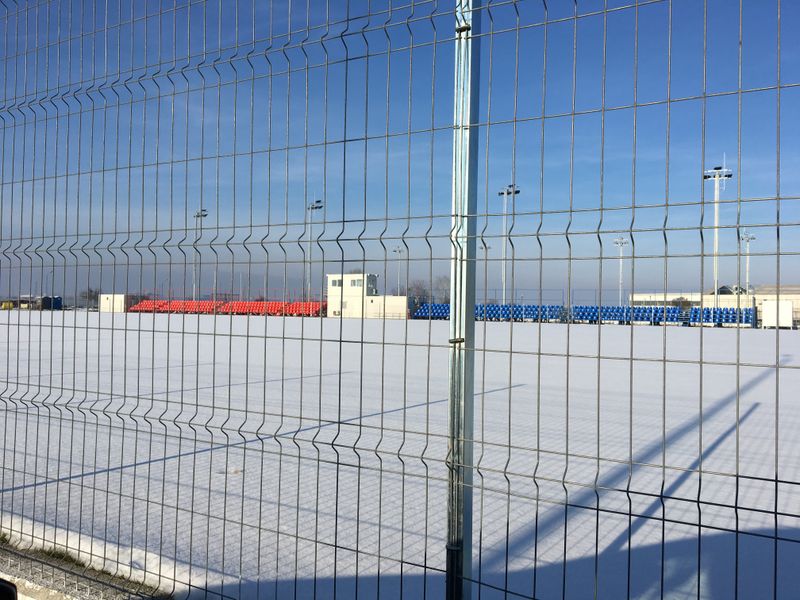 Baza lui Gigi Becali are mai multe terenuri de fotbal