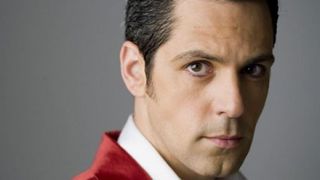 "In 1987, Nadia Comaneci ramasese insarcinata cu Banica jr.! Cand a aflat Nicu Ceausescu, garzile lui l-au umplut de sange pe Stefan!" - Asta e unul dintre cele mai rusinoase episoade din viata artistului