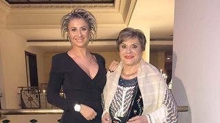 Ionela Prodan a strans o avere cat pentru doua vieti! Mama Anamariei Prodan detine 4 case, a adunat 1,4 milioane de euro in conturi, dar are venituri oficiale de doar 2.200 de lei pe luna!