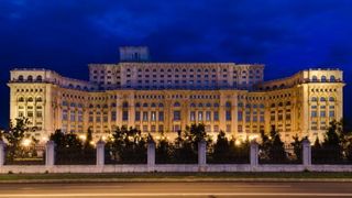 Deputatii isi cumpara hartie igienica in valoare de 30.000 lei! Vin vremuri "grele" in Parlamentul Romaniei