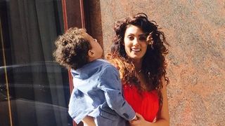 Cine este barbatul cu care Claudia Pavel a facut un baietel? S-au razboit mai bine de un an pentru custodia micutului Noah