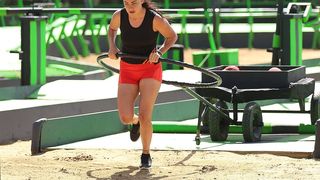 Tatal Dianei Belbita de la Exatlon lucreaza intr-o livada din Italia! Povestea emotionanta a lui Ion Belbita, care a fost paznic in Romania, dar a ramas fara serviciu si a plecat pentru a-si intretine familia!