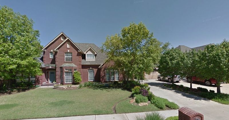 Aceasta este casa din Norman a Nadiei Comaneci, evaluata la 400.000 de dolari