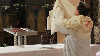 O bucatica din coroana de spini a lui Iisus este la Bucuresti! Unde se afla si ce se intampla cu ea in aceasta perioada