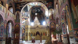 Manastirea Maglavit arata extraordinar! Renovarea interiorului a fost finalizata, iar acum se lucreaza la turla! Vezi imagini spectaculoase din locul in care Petrache Lupu sustine ca l-a vazut pe Dumnezeu VIDEO EXCLUSIV